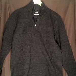 Untuckit brand zippered sweater black with brown speckles